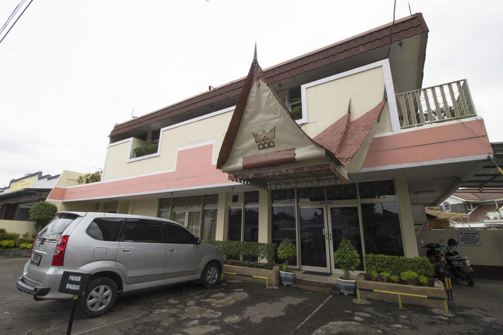 Hotel Reddoorz @ Klender Yakarta Exterior foto